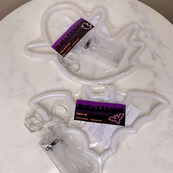 NWT Target Bullseye Playground Halloween Hanging Faux Neon Ghost & Bat Lights - Picture 4 of 4